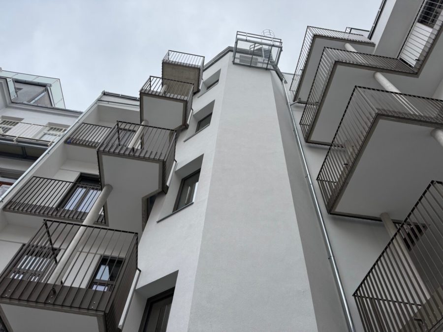 3-Zimmer-Altbaueigentumswohnung in generalsaniertem Altbau mit Terrasse und Garten - Bild