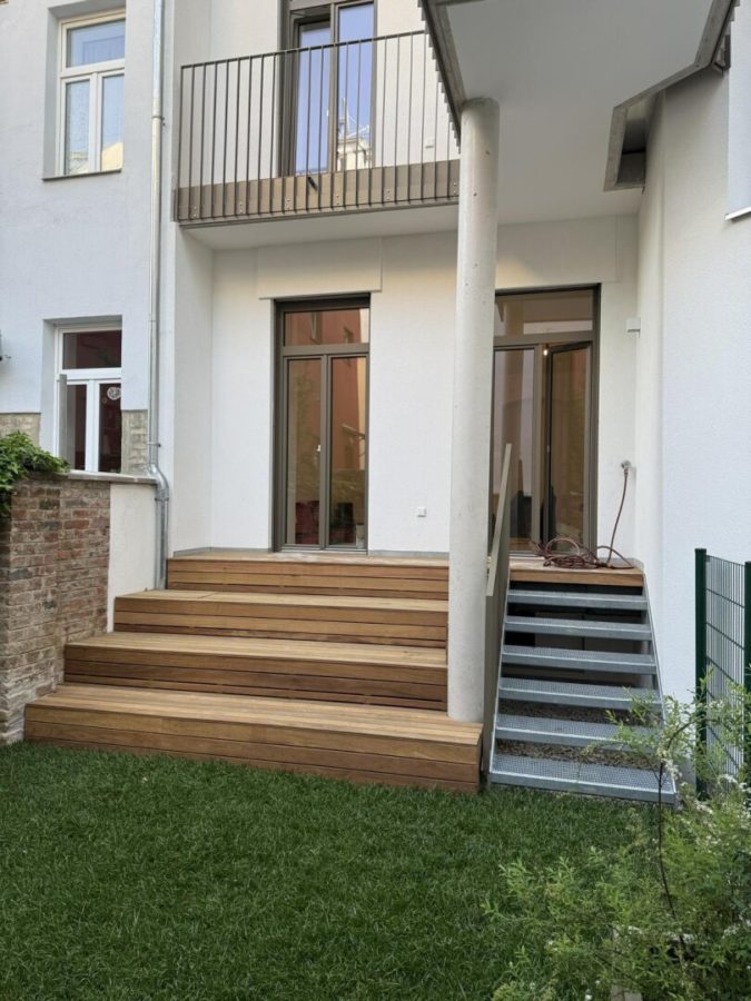 3-Zimmer-Altbaueigentumswohnung in generalsaniertem Altbau mit Terrasse und Garten - Bild
