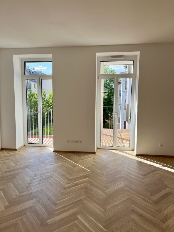 4-Zimmer-Altbaueigentumswohnung in generalsaniertem Altbau mit Balkon - Bild