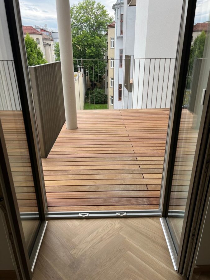 4-Zimmer-Altbaueigentumswohnung in generalsaniertem Altbau mit Balkon - Bild