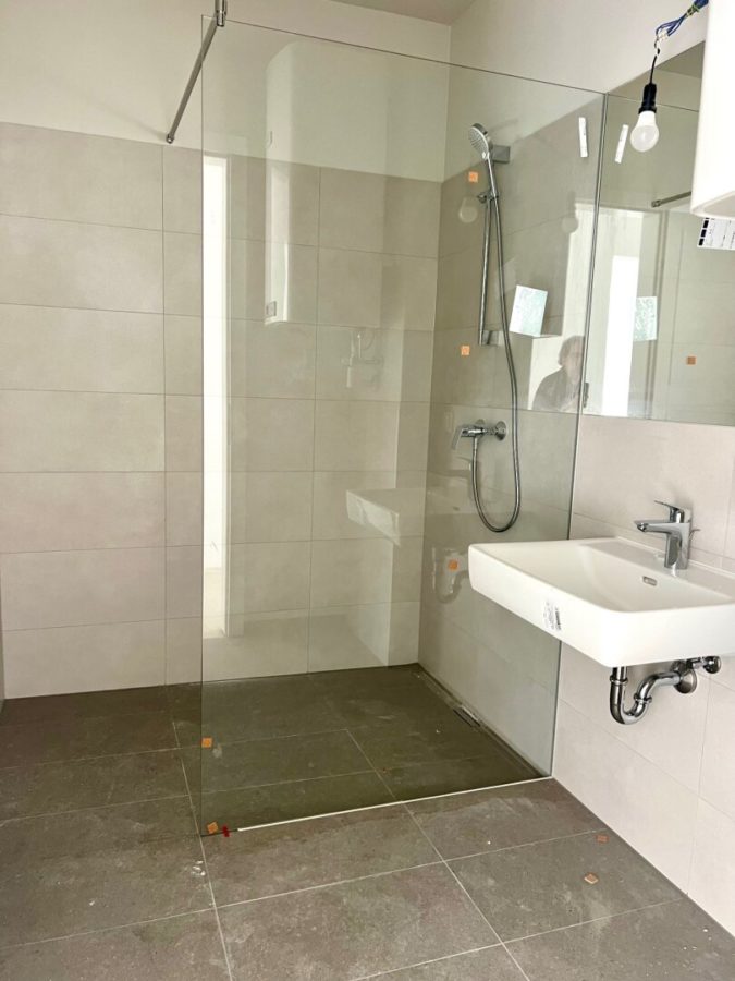 4-Zimmer-Altbaueigentumswohnung in generalsaniertem Altbau mit Balkon - Bild