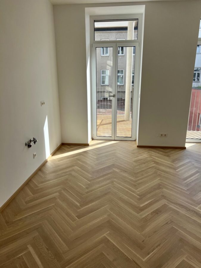 3-Zimmer-Altbaueigentumswohnung in generalsaniertem Altbau mit Balkon - Bild