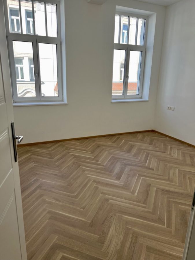 3-Zimmer-Altbaueigentumswohnung in generalsaniertem Altbau mit Balkon - Bild