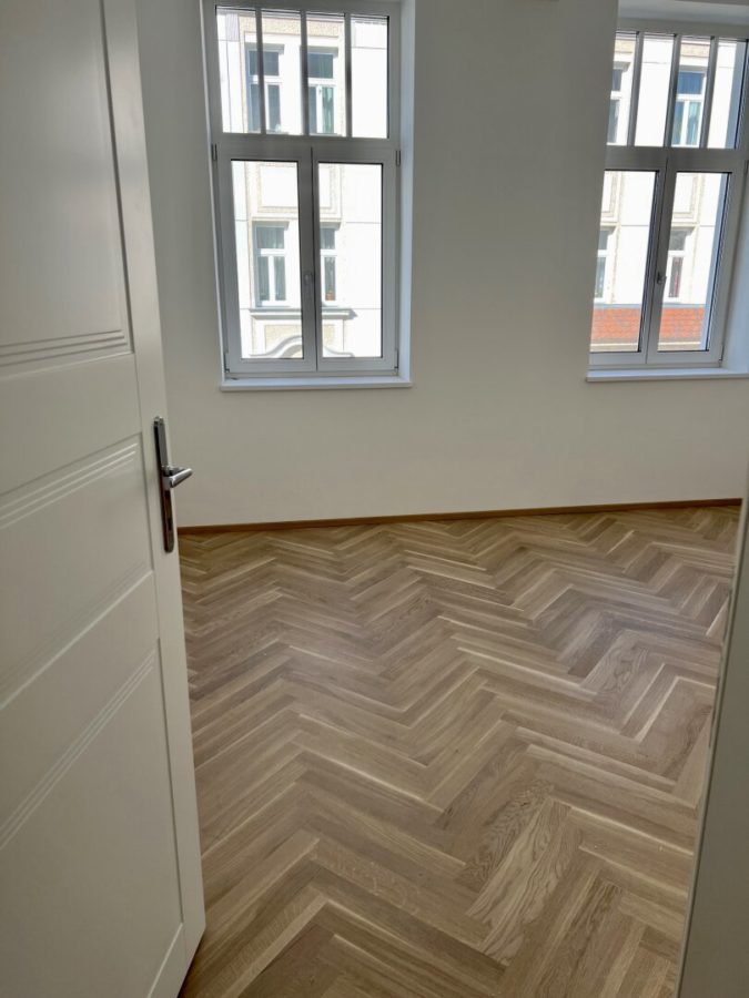 3-Zimmer-Altbaueigentumswohnung in generalsaniertem Altbau mit Balkon - Bild