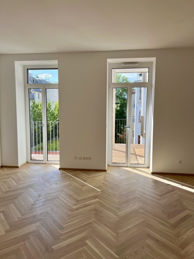 4-Zimmer-Altbaueigentumswohnung in generalsaniertem Altbau mit Balkon - Bild