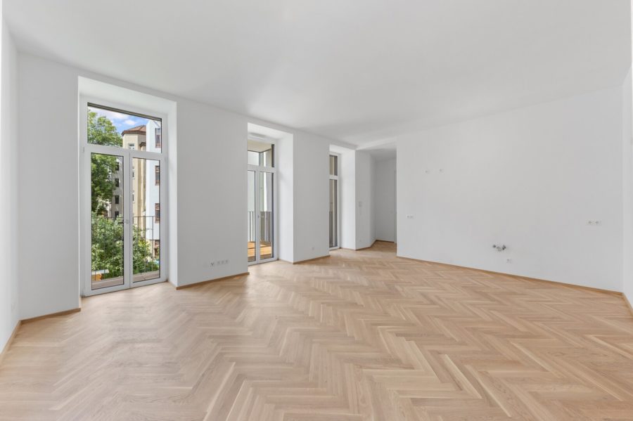 4-Zimmer-Altbaueigentumswohnung in generalsaniertem Altbau mit Balkon - Bild