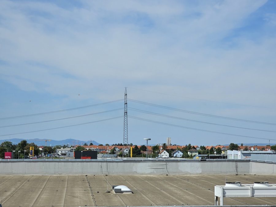 Helle, sonnige 3 Zimmerwohnung mit Balkon - beim Marchfeldcenter - Titelbild