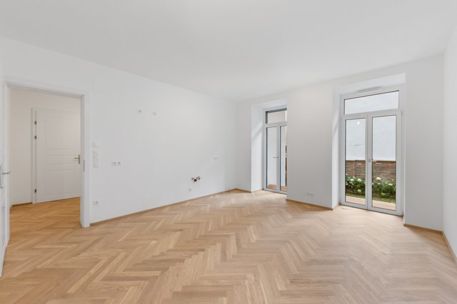 3-Zimmer-Altbaueigentumswohnung in generalsaniertem Altbau mit Terrasse und Garten - Bild