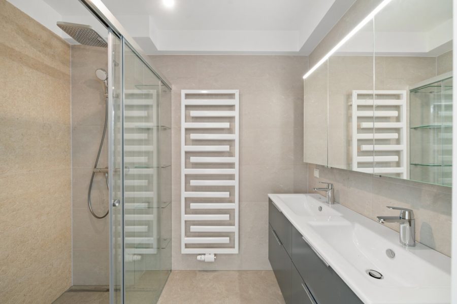 Generalsanierte Eigentumswohnung auf drei Ebenen mit zwei Terrassen - Gegenüber Sofiensäle - Bild