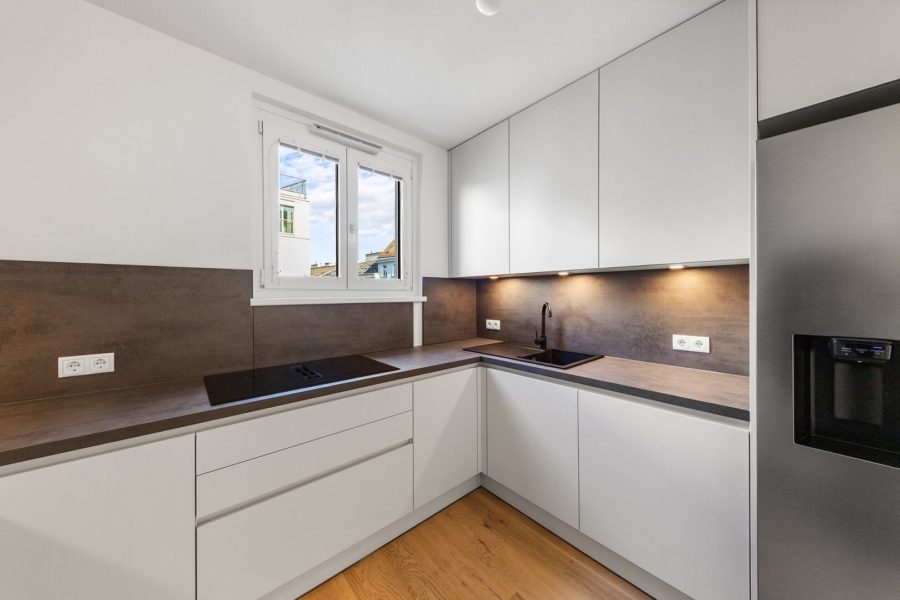 Generalsanierte Eigentumswohnung auf einer Ebene mit Terrasse - Gegenüber Sofiensäle - Bild