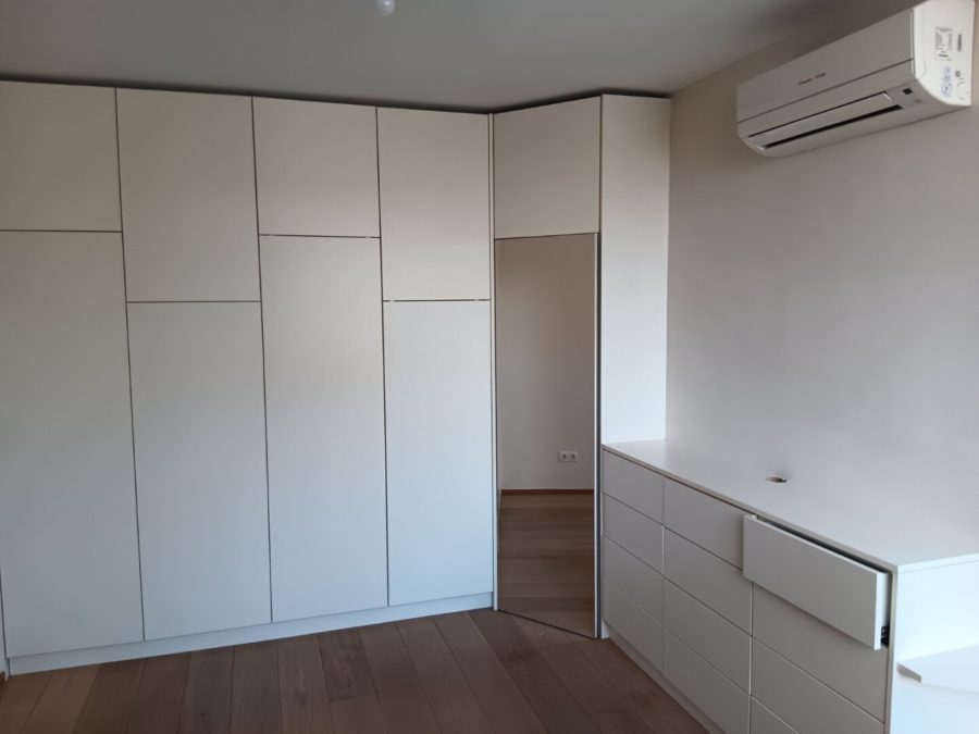 Neuwertige Dachterrassenwohnung mit Fernblick ! - Bild