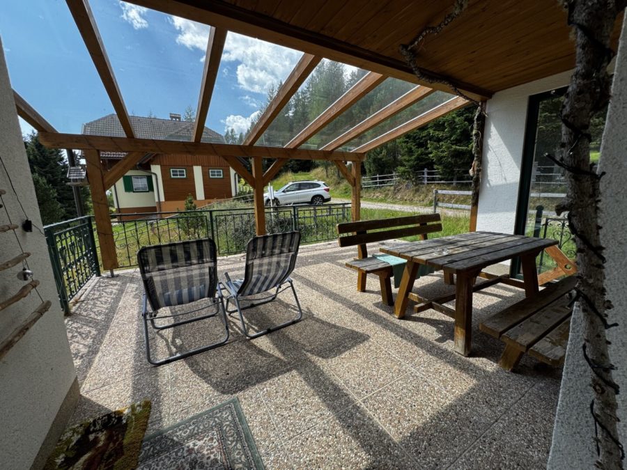 TRAUMLAGE ! FAMILIEN-FERIENWOHNUNG !! Zweitwohnsitz!! Apartments direkt an der Skipiste – Hochrindl - Bild