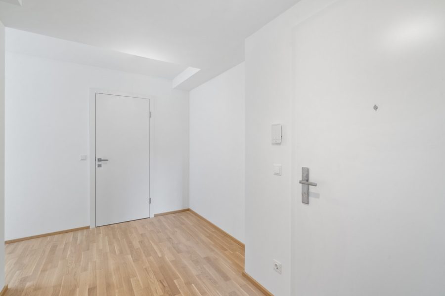 4-Zimmer-Dachgeschosswohnung (Massivbauweise) mit Terrassen in generalsaniertem Altbau - Bild