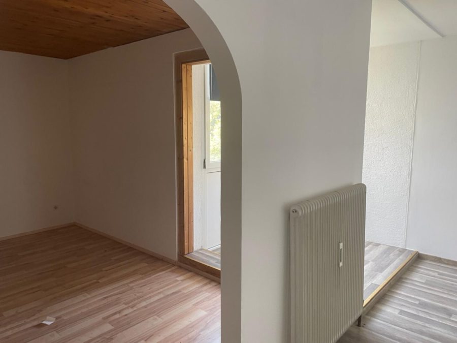 Ruhige 2-Zimmer-Wohnung mit Loggia in Grünlage - Nähe Lobau - Bild