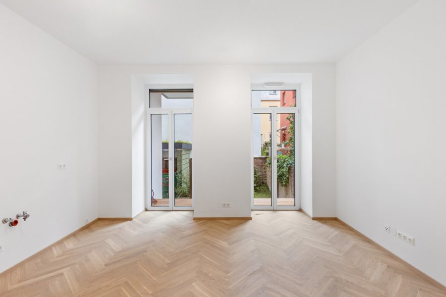 3-Zimmer-Altbaueigentumswohnung in generalsaniertem Altbau mit Terrasse und Garten - Bild