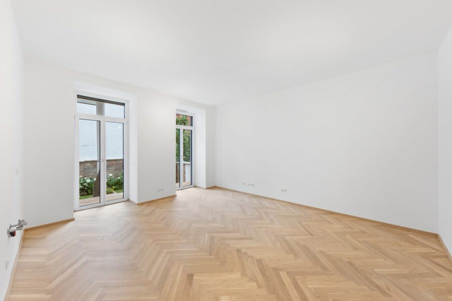 3-Zimmer-Altbaueigentumswohnung in generalsaniertem Altbau mit Terrasse und Garten - Bild