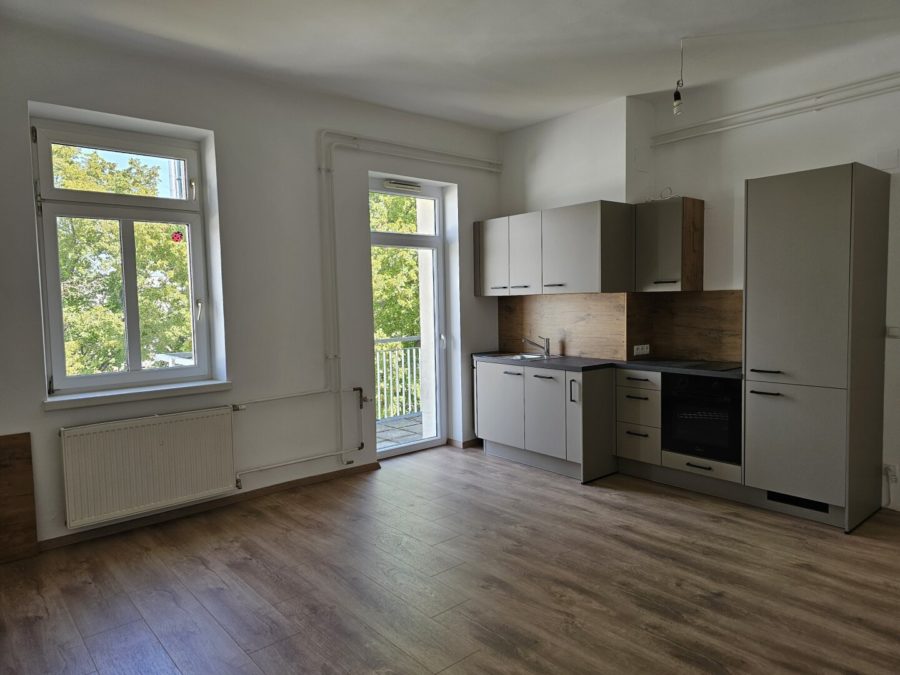 Helle, sonnige 3 Zimmerwohnung mit Balkon - beim Marchfeldcenter - Bild