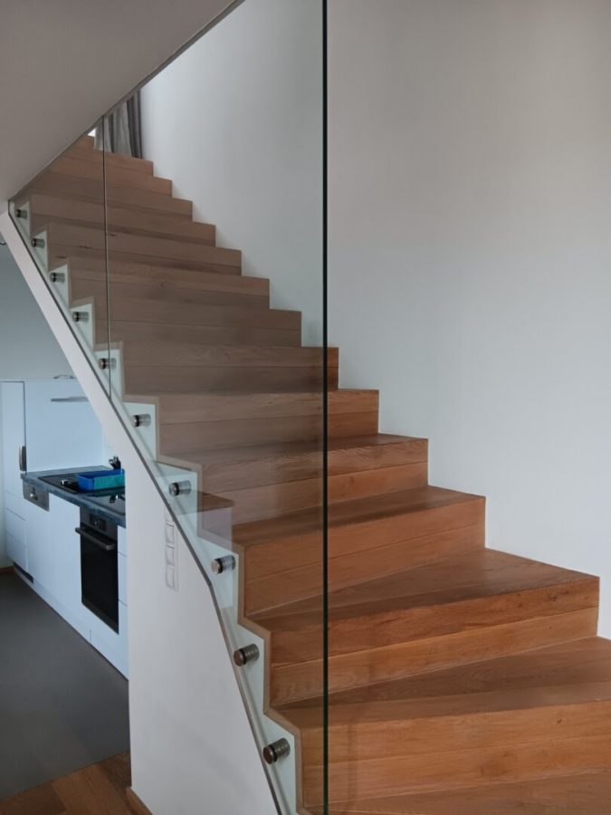 Neuwertige Dachterrassenwohnung mit Fernblick ! - Bild