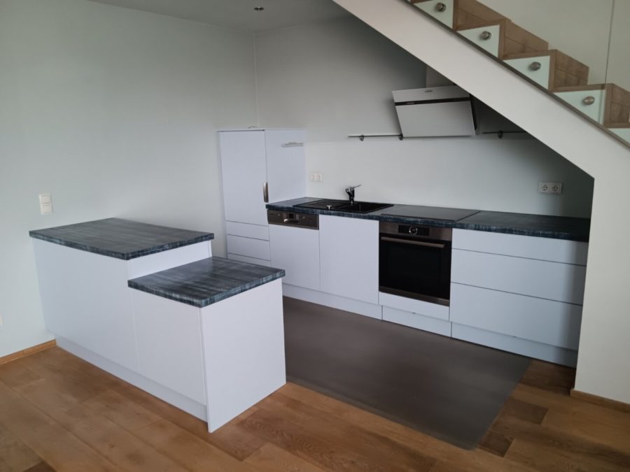 Neuwertige Dachterrassenwohnung mit Fernblick ! - Bild