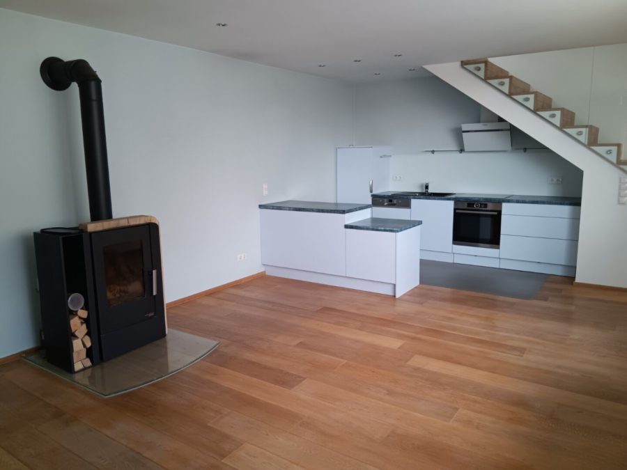 Neuwertige Dachterrassenwohnung mit Fernblick ! - Bild