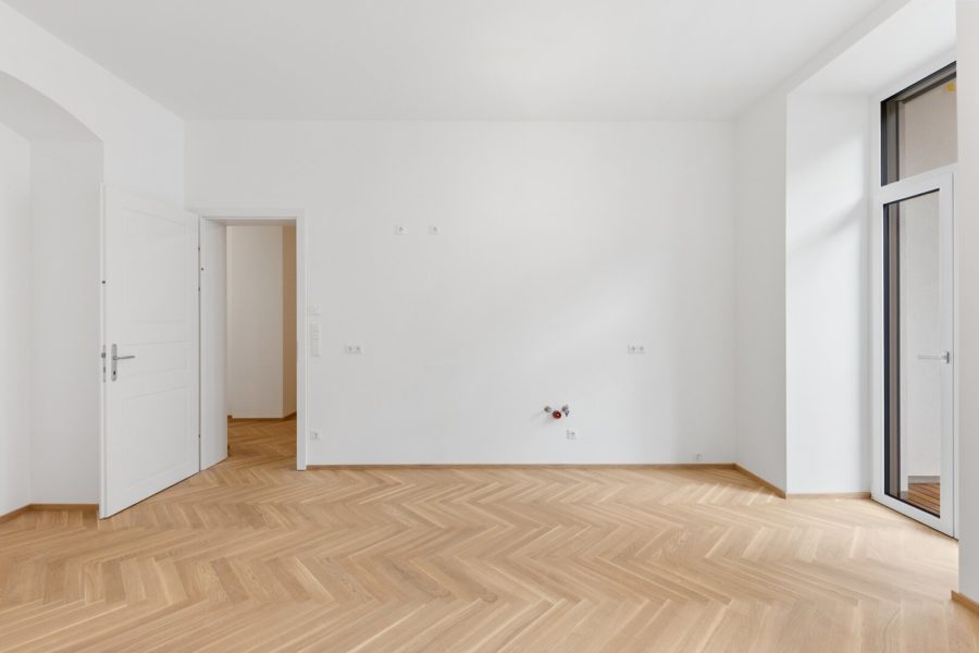 3-Zimmer-Altbaueigentumswohnung in generalsaniertem Altbau mit Balkon - Bild