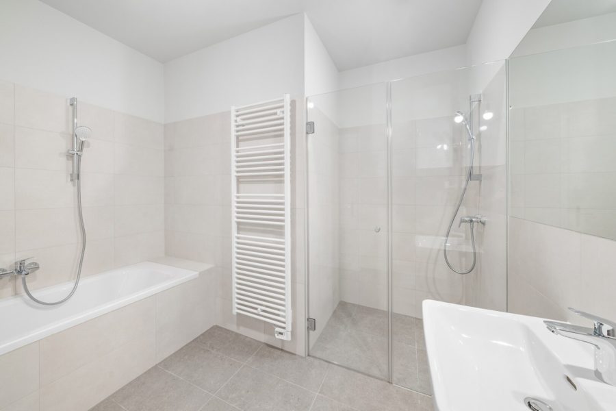 2-Zimmer-Altbaueigentumswohnung in generalsaniertem Altbau - Bild