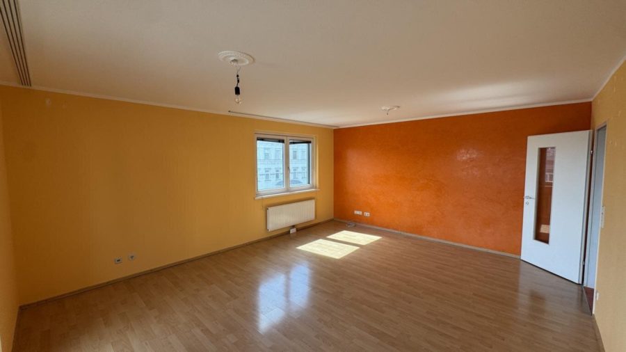 Kauf mit Weitblick! Moderne 3-Zimmer-Wohnung mit Loggia unmittelbar an U1-Station - Bild