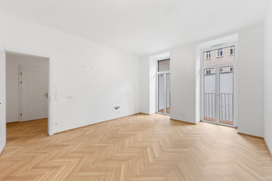 3-Zimmer-Altbaueigentumswohnung in generalsaniertem Altbau mit Balkon - Bild