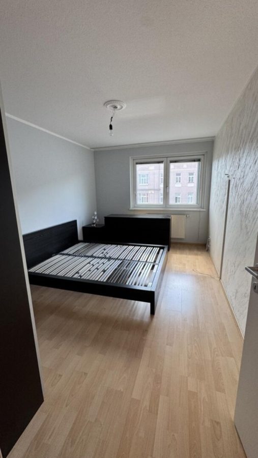 U1-Station Altes Landgut vor der Türe! Moderne 3-Zimmer-Wohnung mit Loggia zum interessanten Preis! - Bild