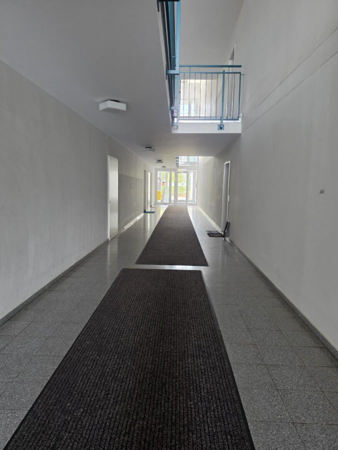 Wohnen am Liesingbach, sonnige Eigentumswohnung mit Swimmingpool am Dach - Bild