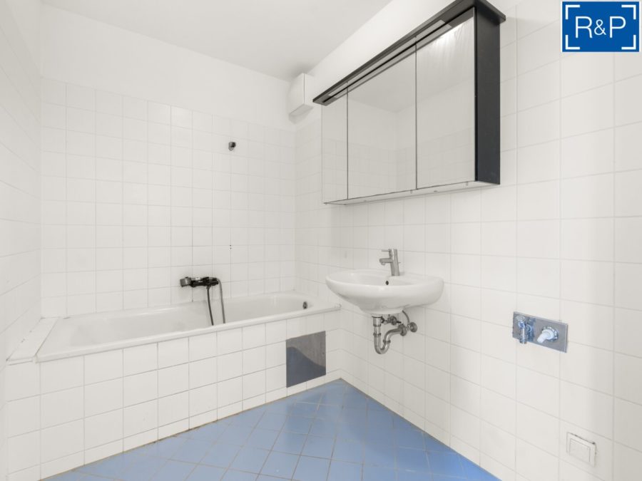Wohnen am Liesingbach, sonnige Eigentumswohnung mit Swimmingpool am Dach - Bild